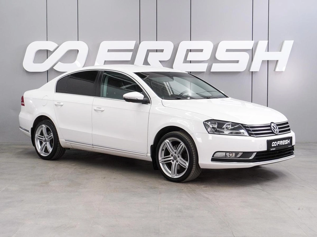 Седан Volkswagen Passat 2012 года, 1539000 рублей, Воронеж