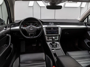 Универсал Volkswagen Passat 2018 года, 1999000 рублей, Краснодар