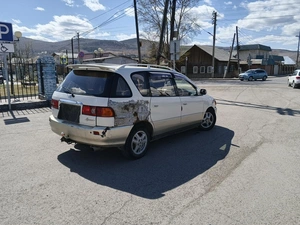 Минивэн Toyota Ipsum 1998 года, 269000 рублей, Красноярск