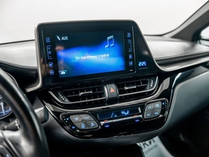 Внедорожник Toyota C-HR 2018 года, 2480000 рублей, Красноярск