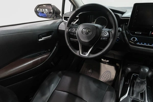 Седан Toyota Corolla 2019 года, 1599000 рублей, Новокузнецк