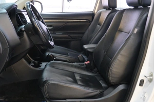 Внедорожник Mitsubishi Outlander 2016 года, 1699000 рублей, Омск