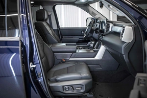 Внедорожник Toyota Sequoia 2022 года, 11799999 рублей, Москва