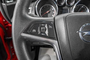 Хетчбэк Opel Astra 2012 года, 649000 рублей, Барнаул