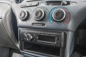 Хетчбэк Toyota Vitz 1999 года, 369000 рублей, Барнаул