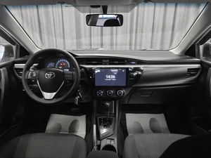 Седан Toyota Corolla 2013 года, 1165000 рублей, Красноярск