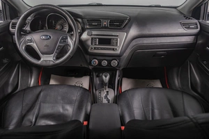 Седан Kia Rio 2016 года, 779000 рублей, Томск