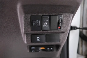 Минивэн Honda Freed 2017 года, 1389000 рублей, Красноярск