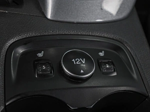 Хетчбэк Ford Focus 2012 года, 879000 рублей, Ставрополь