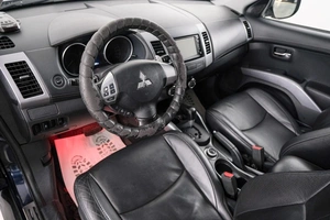 Внедорожник Mitsubishi Outlander 2011 года, 1399000 рублей, Красноярск