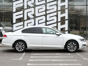 Седан Volkswagen Passat 2017 года, 1599800 рублей, Волгоград