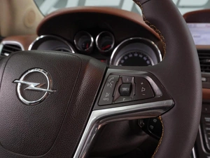 Внедорожник Opel Mokka 2012 года, 1115000 рублей, Воронеж
