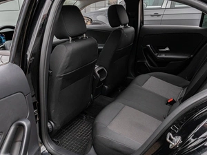 Хетчбэк Mercedes-benz A-класс 2019 года, 2130000 рублей, Краснодар