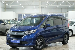 Минивэн Honda Freed 2017 года, 1729000 рублей, Омск