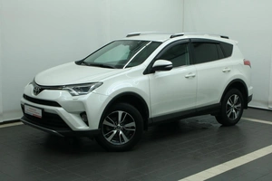 Внедорожник Toyota RAV4 2016 года, 2597000 рублей, Красноярск