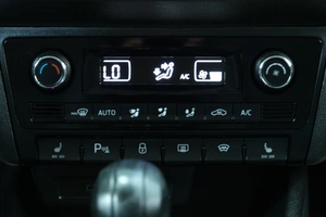 Лифтбек Volkswagen Polo 2020 года, 1699000 рублей, Омск