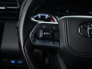 Внедорожник Toyota Land Cruiser 2023 года, 11448888 рублей, Москва