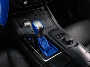 Седан Lexus ES 2017 года, 2949000 рублей, Тюмень