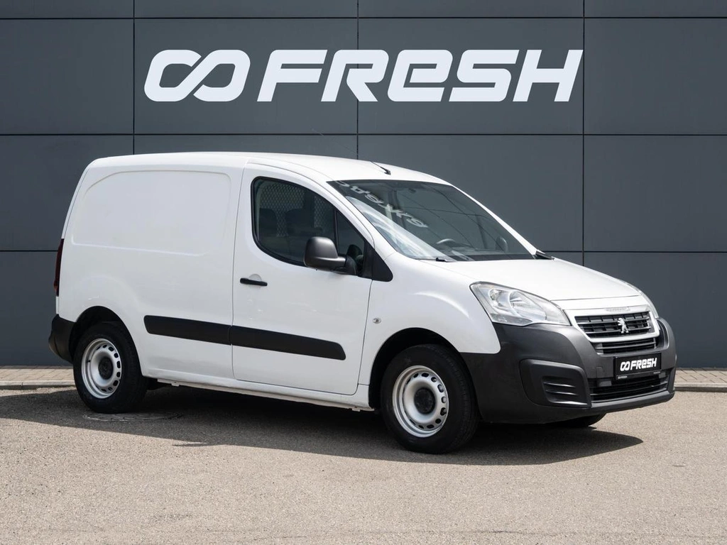 Фургон Peugeot Partner 2017 года, 930000 рублей, Краснодар