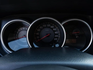 Хетчбэк Nissan Tiida 2009 года, 979000 рублей, Саратов