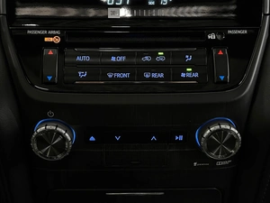 Внедорожник Toyota Land Cruiser 2016 года, 6400000 рублей, Красноярск