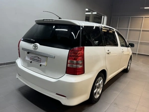 Минивэн Toyota Wish 2005 года, 847000 рублей, Красноярск