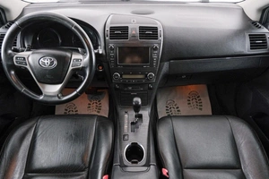 Седан Toyota Avensis 2009 года, 1269000 рублей, Красноярск