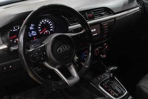 Хетчбэк Kia Rio X-Line 2018 года, 1169000 рублей, Новокузнецк