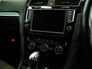 Универсал Volkswagen Golf 2015 года, 1400000 рублей, Красноярск