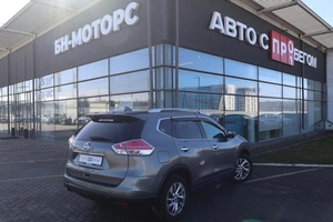 Внедорожник Nissan X-Trail 2017 года, 1950000 рублей, Мирное