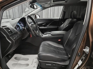 Внедорожник Toyota Venza 2014 года, 2099000 рублей, Красноярск