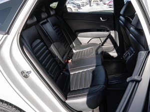 Седан Kia Optima 2017 года, 1990000 рублей, Краснодар