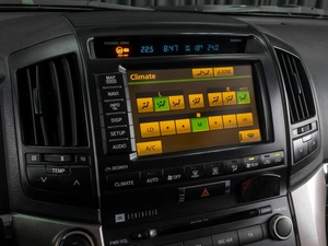 Внедорожник Toyota Land Cruiser 2011 года, 3325000 рублей, Тюмень