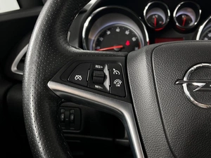 Хетчбэк Opel Astra GTC 2014 года, 999900 рублей, Казань