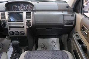 Внедорожник Nissan X-Trail 2006 года, 949000 рублей, Омск