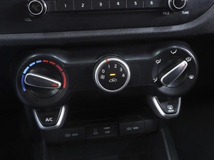 Седан Kia Rio 2018 года, 1230000 рублей, Ростов-на-Дону