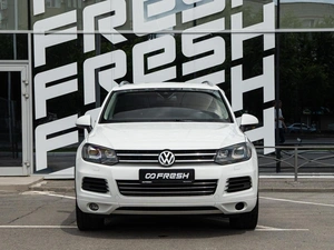 Внедорожник Volkswagen Touareg 2014 года, 2199000 рублей, Волгоград