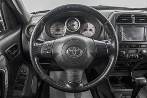 Внедорожник Toyota RAV4 2004 года, 889000 рублей, Барнаул