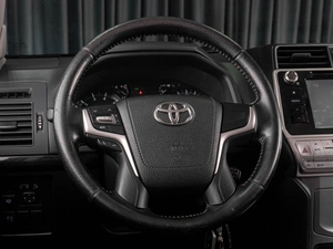Внедорожник Toyota Land Cruiser Prado 2019 года, 4859000 рублей, Тюмень