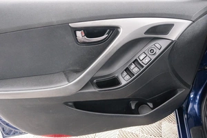 Седан Hyundai Avante 2010 года, 849000 рублей, Красноярск