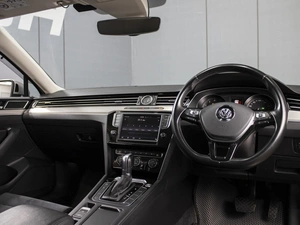 Универсал Volkswagen Passat 2016 года, 1570000 рублей, Омск