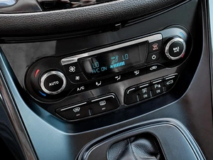 Внедорожник Ford Kuga 2013 года, 1225000 рублей, Краснодар