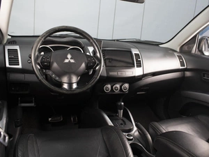 Внедорожник Mitsubishi Outlander 2008 года, 998000 рублей, Омск