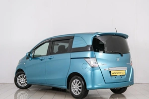 Минивэн Honda Freed 2011 года, 1009000 рублей, Красноярск