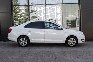 Лифтбек Skoda Rapid 2014 года, 949000 рублей, Ульяновск