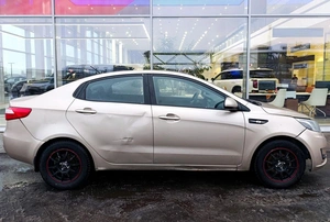 Седан Kia Rio 2013 года, 420000 рублей, Солонцы