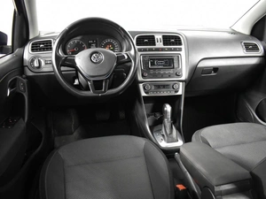 Седан Volkswagen Polo 2017 года, 963100 рублей, Казань