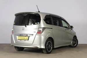 Минивэн Honda Freed 2012 года, 999000 рублей, Новосибирск