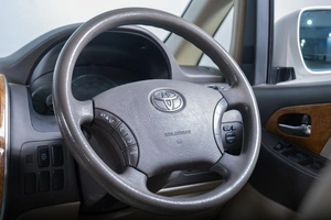 Минивэн Toyota Alphard 2007 года, 2079000 рублей, Томск