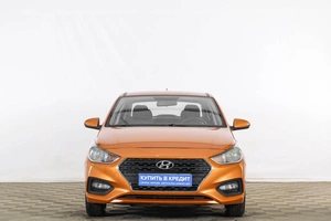 Седан Hyundai Solaris 2019 года, 1359000 рублей, Тюмень